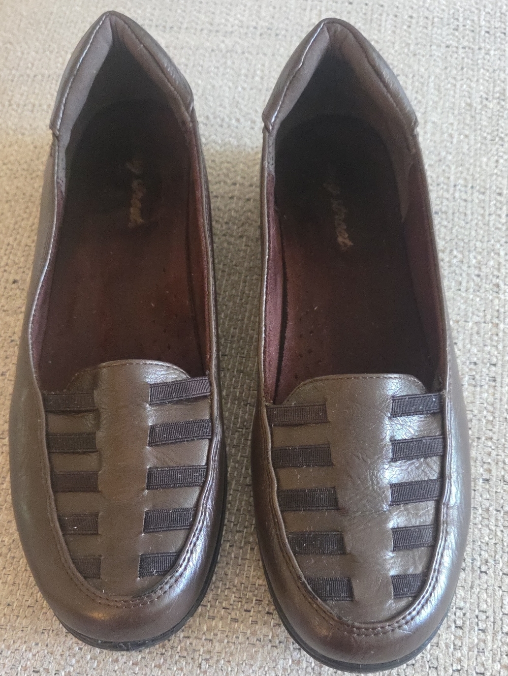 easy street Brown Women's Slip-On Loafers 9